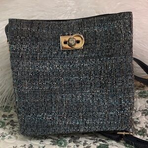 Elegant Tweed Crossbody Bag
